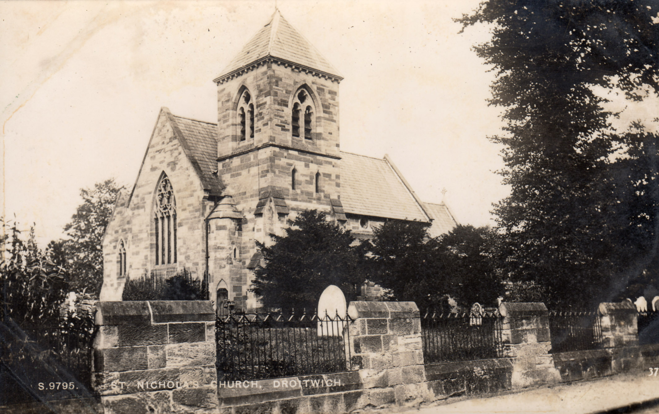 Droitwich_st_nicholas