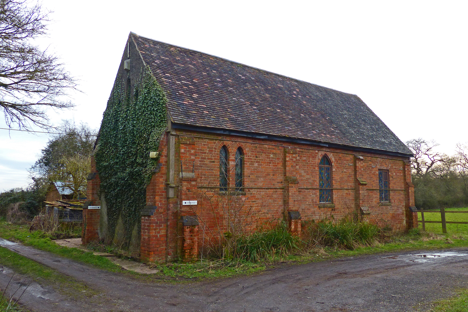 Hanbury chapel March 2014
